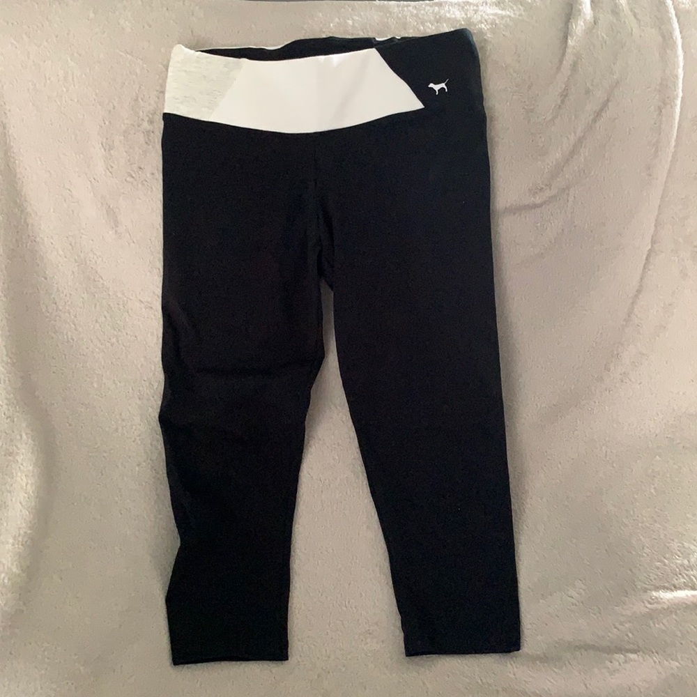 NWOT, has sticker still on, Victoria Secret pink yoga.